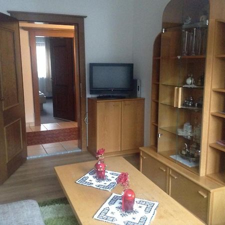 Ferienwohnung Blumen Penz Zell am Ziller Habitación foto