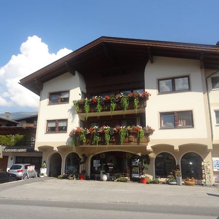 Ferienwohnung Blumen Penz Zell am Ziller Habitación foto
